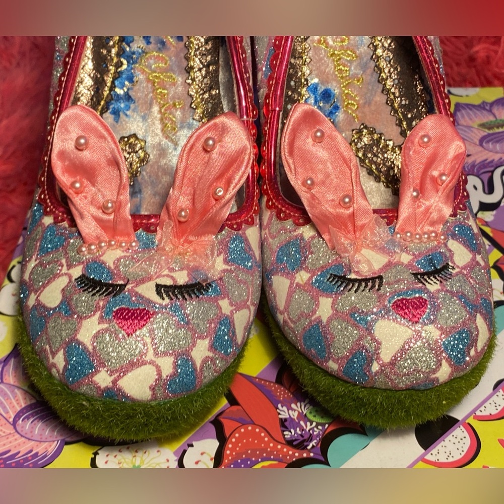 RARE Irregular Choice “Hop 2 It!” Bunny wedges,clear globe heel w/spring scene,9 - Picture 4 of 16